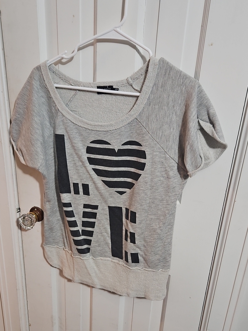 Women's Light Gray 'LOVE' Short Sleeve Sweatshirt Top